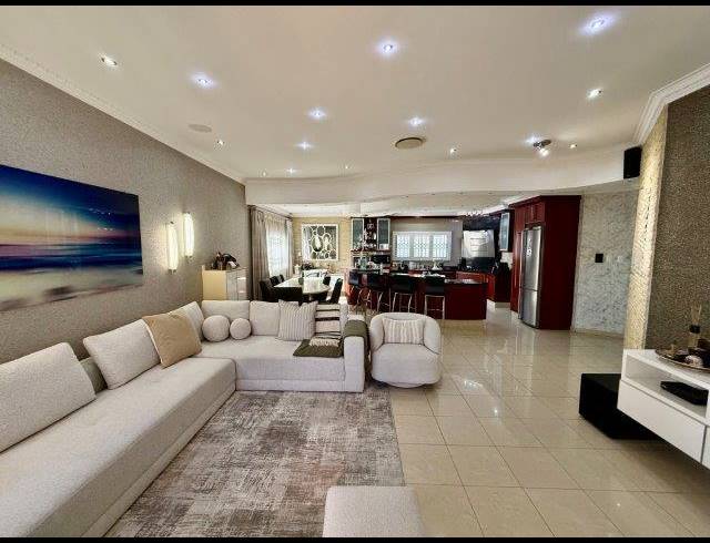 4 BEDROOM TOWNHOUSE FOR SALE IN MALVERN